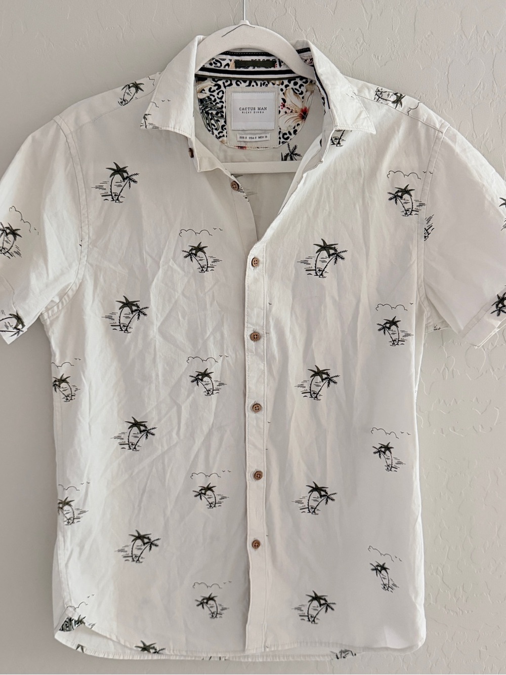 Men cactus man Shirt